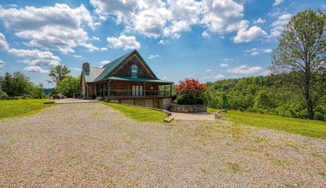 Hidden Falls Lodge | Hocking Hills, 93 Acres