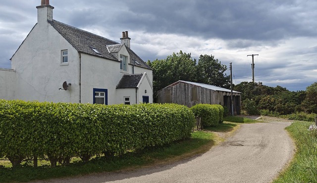 High Ronachan - Three Bedroom House, Sleeps 6