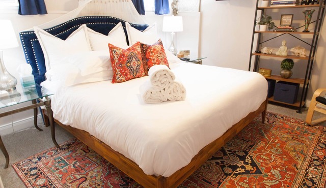 Highlands Zen Oasis Cherokee Parkside-KING Suite, Plush, Private, UltraCozy
