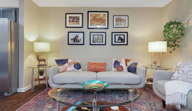 Hillside Home on the KY Bourbon Trail Sleeps 6