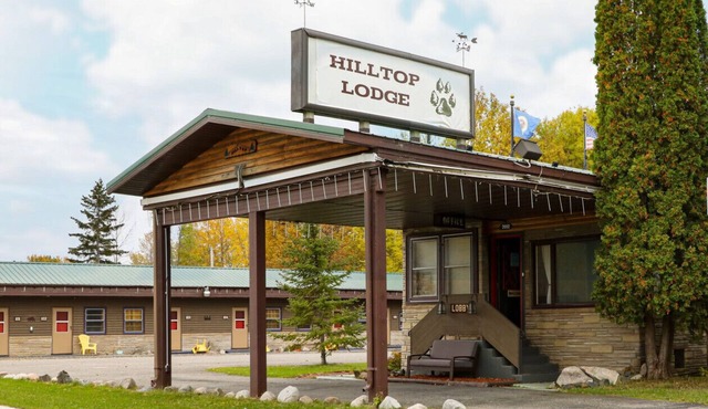 Hilltop Lodge - Willow -Triple Cabin