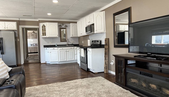 Historic Downtown 1st Floor Flat