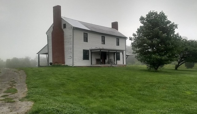Historic farmstead, private access to the Green River