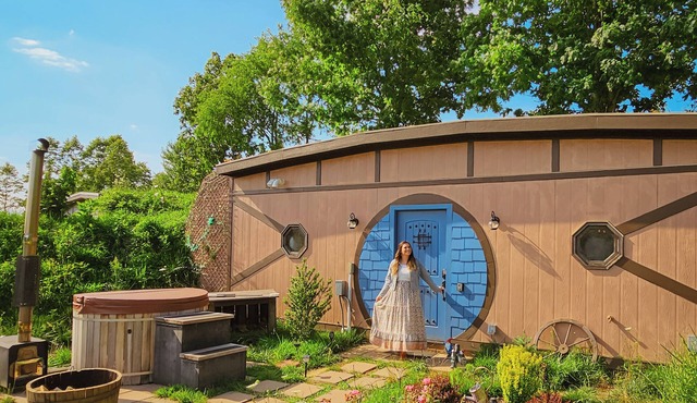 Hobbit Inspired Fairytale Hocking Hills w Swimming Hole seasonal Pet Friendly