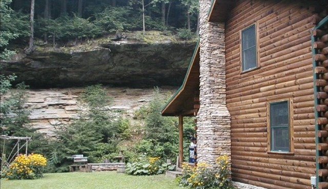 Hocking Hills Log Cabin in the Woods facing Rock formation