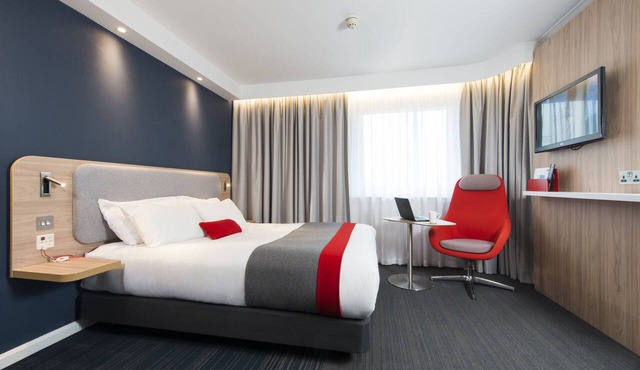 Holiday Inn Express Glasgow Airport by IHG