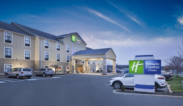 Holiday Inn Express Hotel & Suites Circleville by IHG