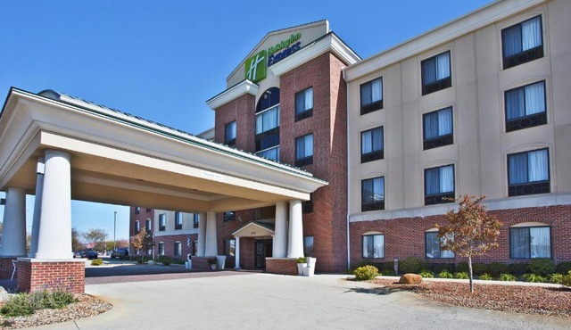 Holiday Inn Express Hotel & Suites Anderson by IHG