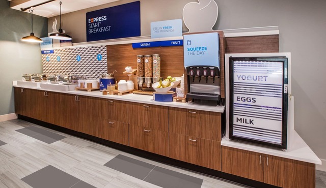 Holiday Inn Express Murrysville - Delmont by IHG