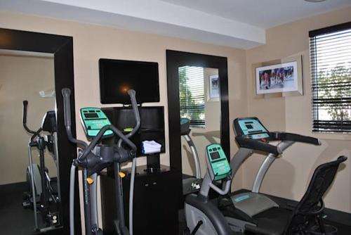 Holiday Inn Express Pittsburgh - Munhall by IHG