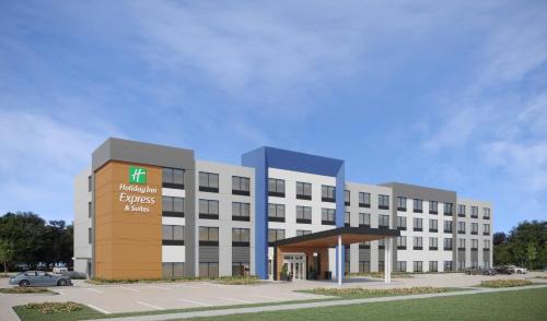 Holiday Inn Express & Suites Alexandria by IHG