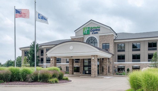 Holiday Inn Express & Suites Wadsworth by IHG