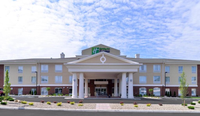 Holiday Inn Express & Suites Ironton by IHG