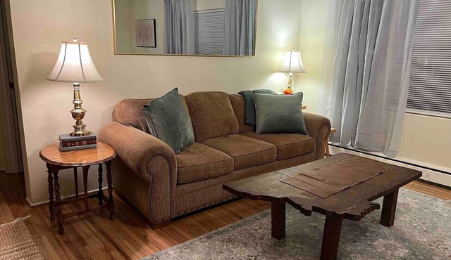 Home Sweet Home Upper Level Apartment