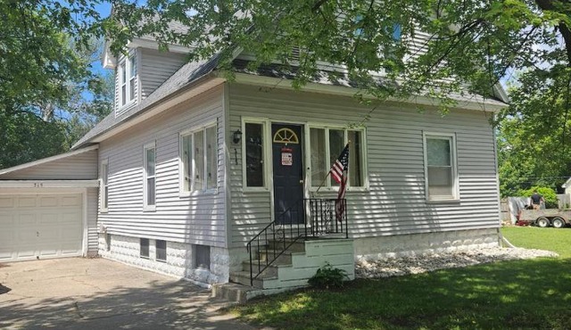 Home with old-fashioned charm and modern amenities