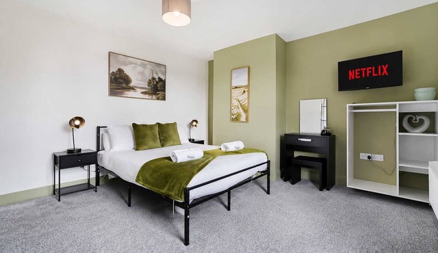 Horden 2BR Home Sleeps 6 By Stay with us
