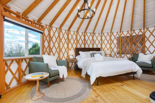 Horizon Hideout - Modern Yurt