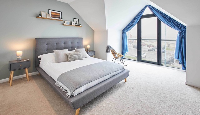 Host & Stay | Empress Point