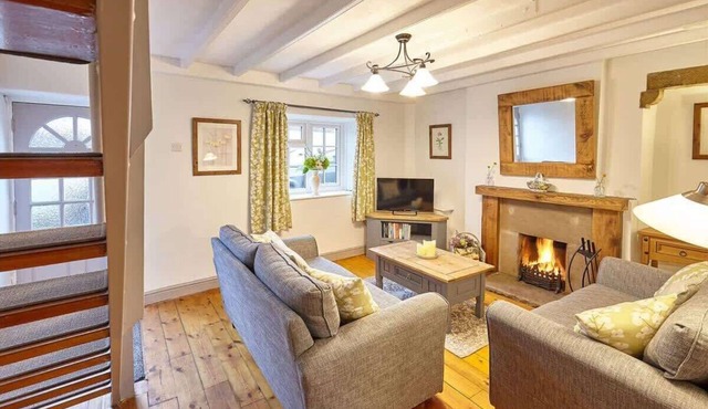 Host & Stay | Green Willow