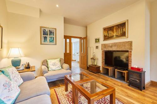 Host & Stay - The Station Cottage
