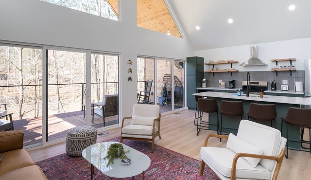 Hot Tub Cabin · Sleeps 6 · Fire Pit · Dogs OK