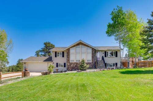 Hot Tub, Pool: 40-Acre Horse Ranch in Kiowa!
