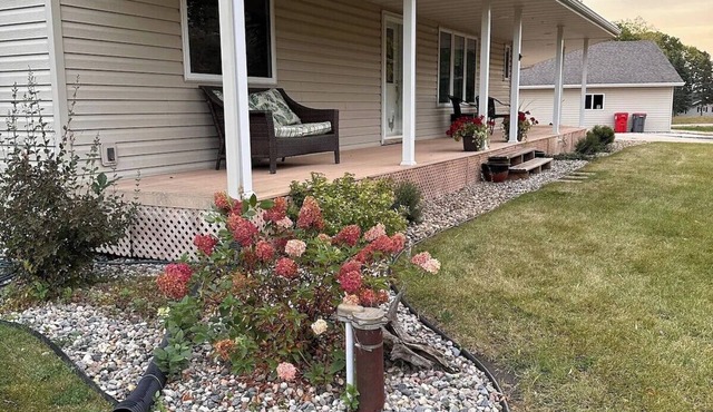 House with Private Lake Access and Dock, Fishing, Golf