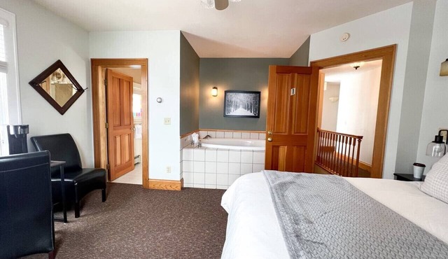 Huron Suite @ The Bayfield Guest House, Bayfield
