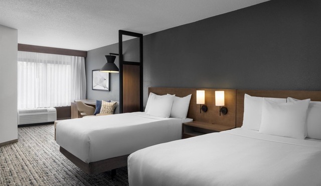 Hyatt Place Indianapolis Airport