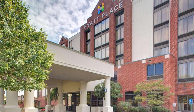 Hyatt Place Pittsburgh Airport - Robinson Mall