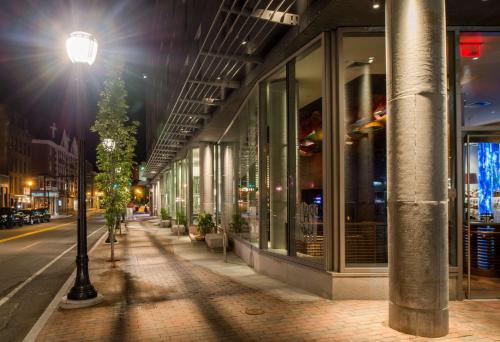 Hyatt Place Portland Downtown - Old Port Square