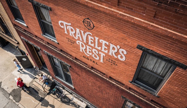 Independent hotel in historic building walking distance from the city