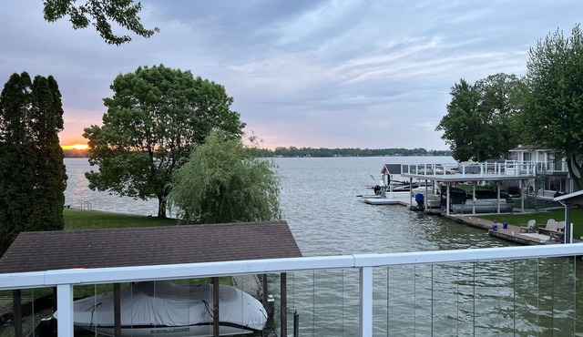 Indian Lake Ohio Lakefront Cottage Dock · Fire Pit · Sleeps 8
