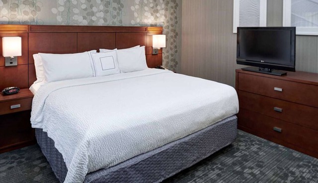 Indulge in Home-Like Comfort! Pet-friendly Property, Indoor Swimming Pool!