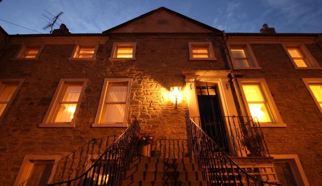 Inglestone House