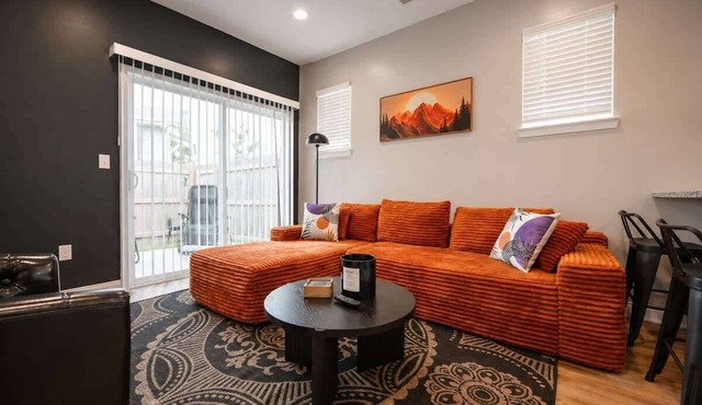 IRIE Living-Serene Kg 2Bd Gym Pool, NEW!