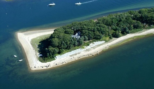Island Oasis with 1/4 Mile of Private Sandy Ocean Beach