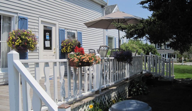Isleview Motel and Cottages