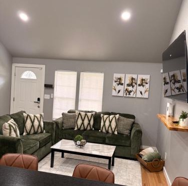 Jade home in beautiful Tulsa
