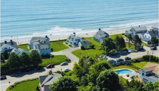 Jenness Beach Ocean Getaway - Book Now for Summer '26!
