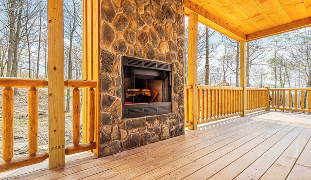 John's Place by Taylor Made Deep Creek