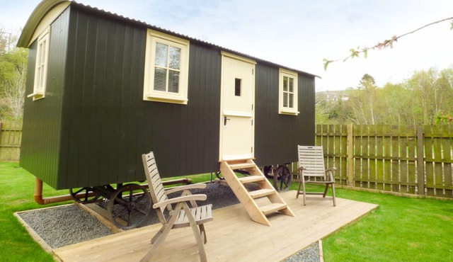 JOSEPH'S HIDE, pet friendly, with open fire in Haltwhistle