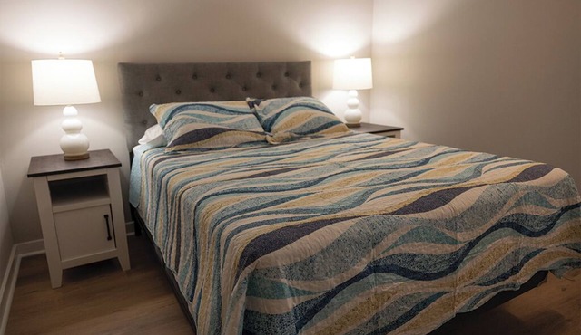 Kelso Lodge Suite 5 - Private Beach Access - Newly Remodeled - Erie