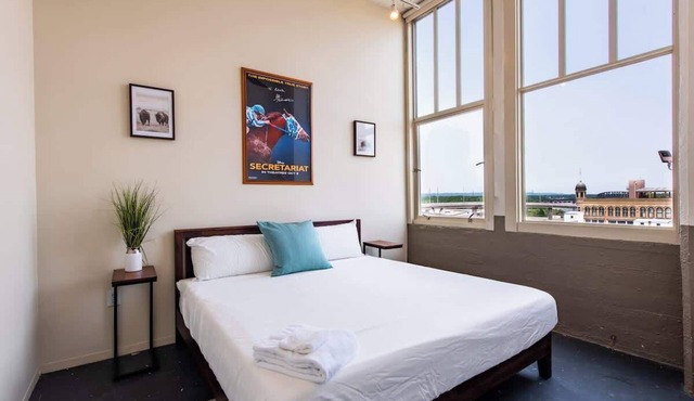 Kentucky Derby Downtown Duplex with Amazing Views