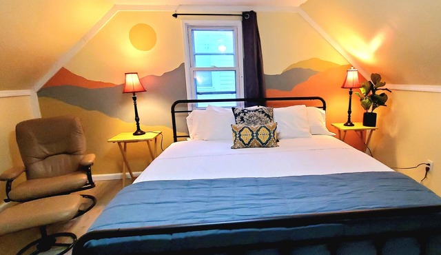 KING BED and 2 FULL BATHS, FULLY FENCED YARD AND CLOSE TO HIGHWAY