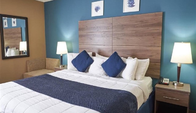 King Bed Standard View