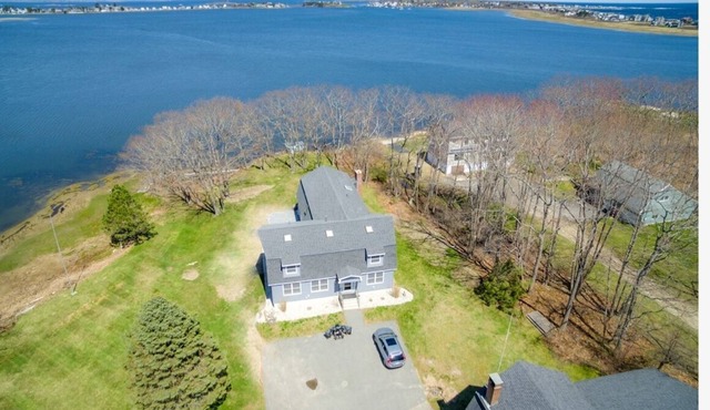 KITTYCOVE ...#39179 ....Beautiful waterfront home on Biddeford Pool's Back Bay