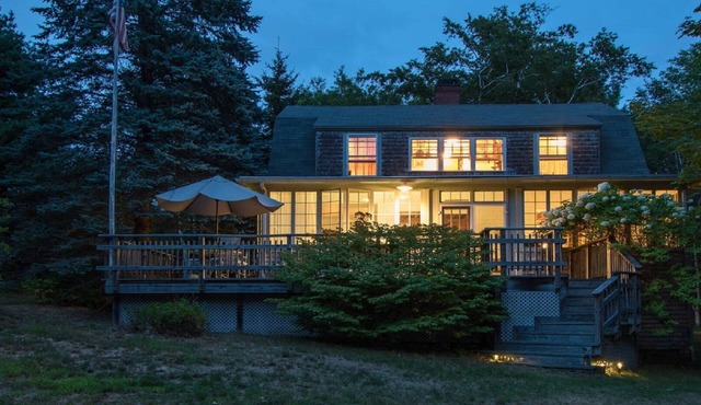 Knit 1, Purl 2: Fabulous Turn Of The Century Cottage, Peaks Island, ME