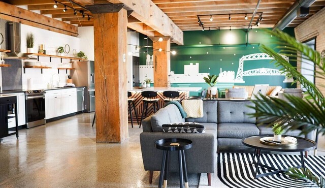 L'Etoile du Nord | The Brix | Pool in Canal Park!