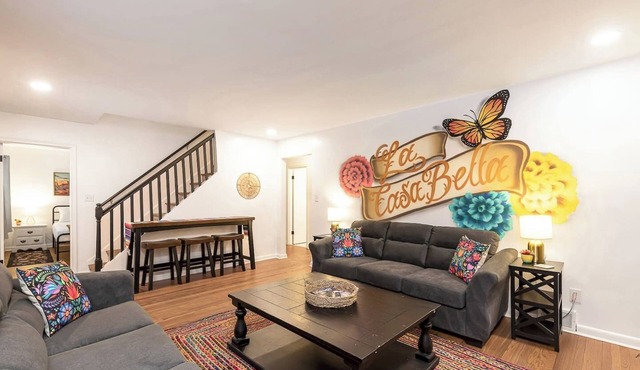 *La Casa Bella* 5BR, 3BA, Games, 2 Living Areas